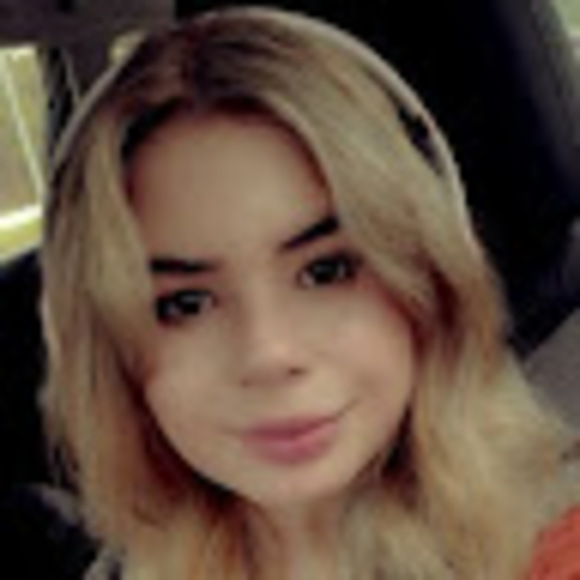 Meet your Posher, Rena - Picture 1 of 1